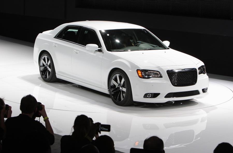  Chrysler 300C SRT8 2012 года  (фото 86 из 100)